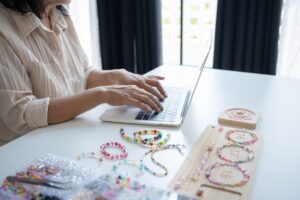 Dal Carrello al Cuore_ Creare Fedeltà nel Commercio Elettronico Attraverso Relazioni Autentiche